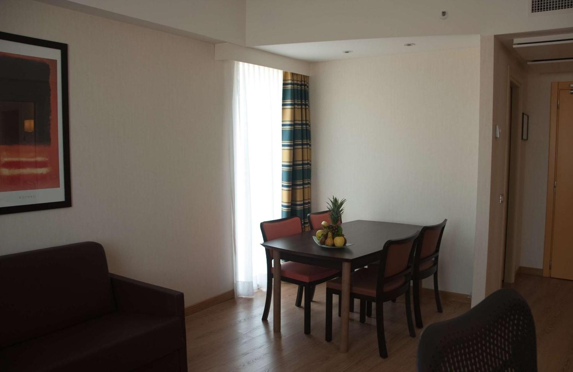 Hilton Garden Inn Rome Airport Fiumicino Ngoại thất bức ảnh