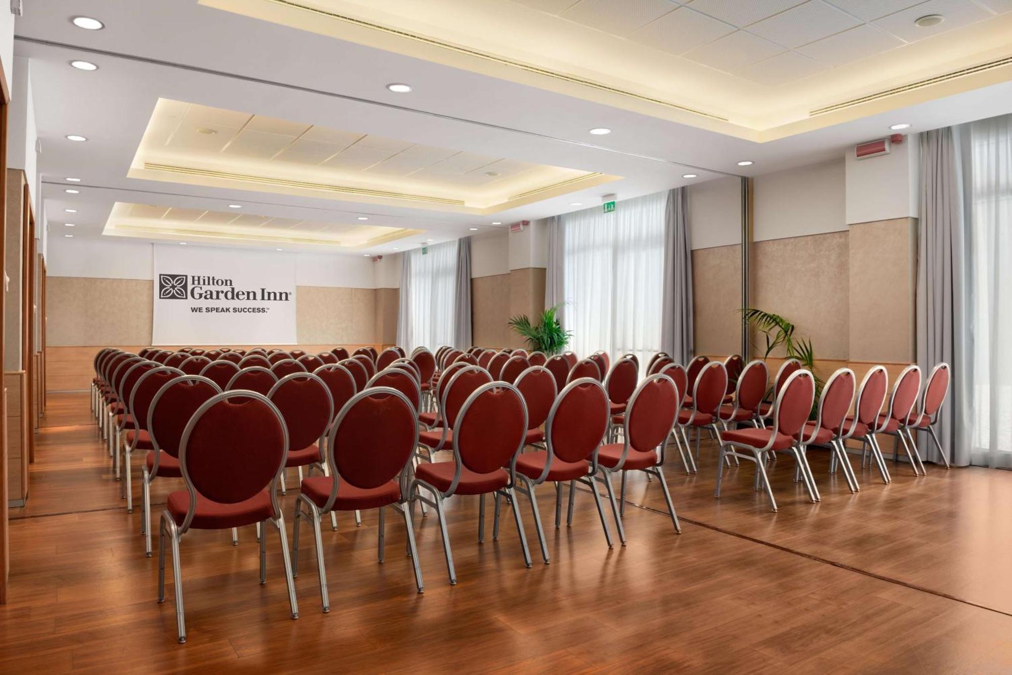 Hilton Garden Inn Rome Airport Fiumicino Ngoại thất bức ảnh